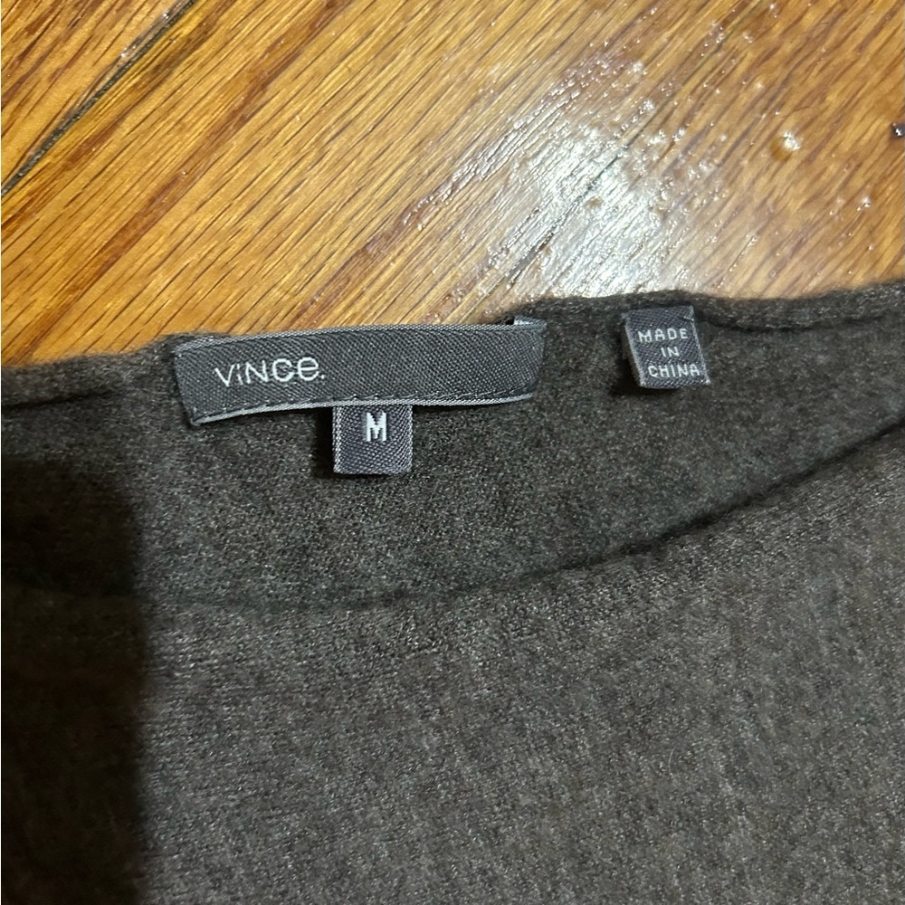 Vince Grey 100% Cashmere Artsy Ribbed Cocoon Asymmetrical Sweater M - Picture 4 of 10